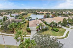 7204 ANNANHILL LANE, LAKEWOOD RANCH, FL 34202 - MLS#MFRA4637171