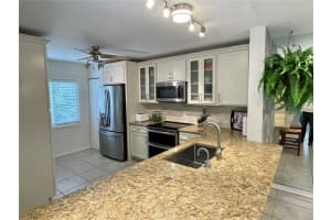 6101 34TH STREET, BRADENTON, FL 34210 Sold 03/26/25