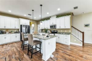 5272 78TH ST CIRCLE, BRADENTON, FL 34203 Sold 04/08/25