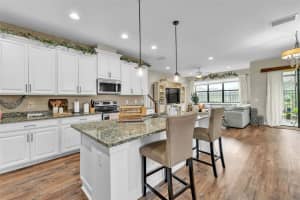 5272 78TH ST CIRCLE, BRADENTON, FL 34203 Sold 04/08/25