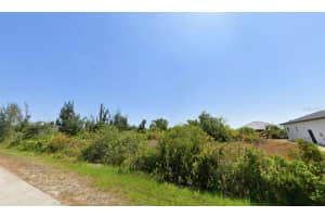 8113 ANTWERP CIRCLE, PORT CHARLOTTE, FL 33981 - MLS#MFRA4637375