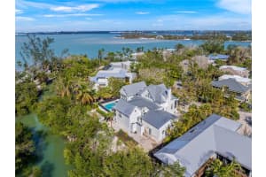 689 LANDS END DRIVE, LONGBOAT KEY, FL 34228 Sold 08/08/25