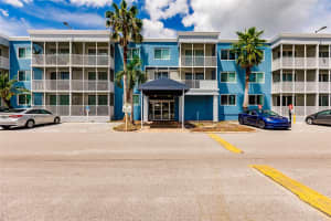 2630 COCONUT BAY LN 2C #623, SARASOTA, FL 34237 Sold 04/25/25
