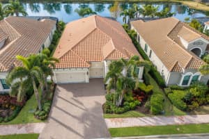 16722 COLLINGTREE CROSSING, LAKEWOOD RANCH, FL 34202 Sold 04/23/25