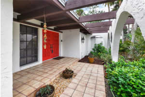 3746 TORREY PINES BOULEVARD, SARASOTA, FL 34238 Sold 09/08/25