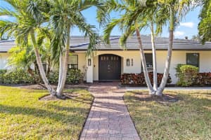 600 OWL WAY, SARASOTA, FL 34236 Sold 03/19/25