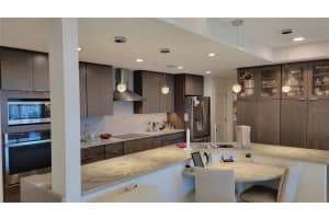 750 TAMIAMI TRAIL, SARASOTA, FL 34236 - MLS#MFRA4637555