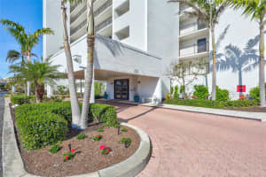 9393 MIDNIGHT PASS ROAD, SARASOTA, FL 34242 Sold 04/04/25