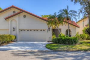 7261 VILLA DESTE DRIVE, SARASOTA, FL 34238 - MLS#MFRA4637592