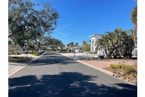 579 COMMONWEALTH LANE, SARASOTA, FL 34242 Sold 03/12/25