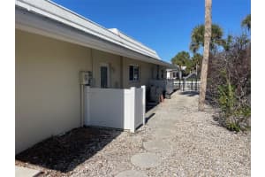 579 COMMONWEALTH LANE, SARASOTA, FL 34242 Sold 03/12/25