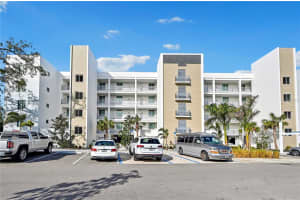 1703 TAMIAMI TRAIL, SARASOTA, FL 34234 Sold 07/07/25