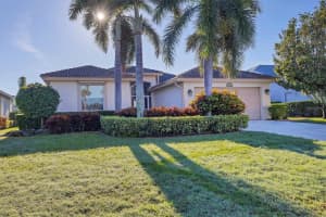 8937 OLDE HICKORY AVENUE, SARASOTA, FL 34238 - MLS#MFRA4637680