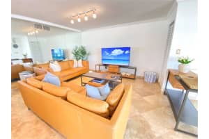1906 GULF DRIVE, BRADENTON BEACH, FL 34217 Sold 06/16/25