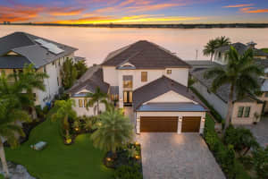 696 REGATTA WAY, BRADENTON, FL 34208 Sold 06/03/25