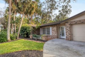 1947 LEEWYNN DRIVE, SARASOTA, FL 34240 Sold 03/05/25