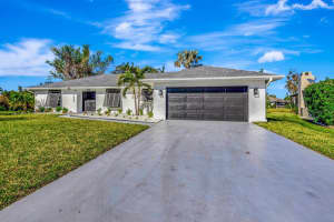 1608 Honey Ct, VENICE