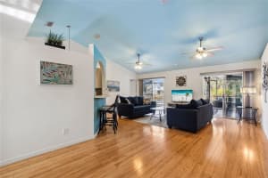 7117 QUEEN PALM CIRCLE, SARASOTA, FL 34243 Sold 06/03/25