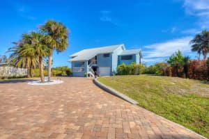 1649 MANOR ROAD, ENGLEWOOD, FL 34223 - MLS#MFRA4637976