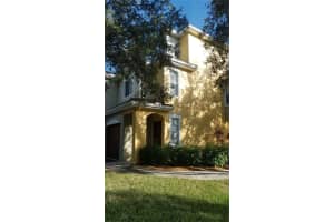 5001 Baraldi Cir #22-212, SARASOTA