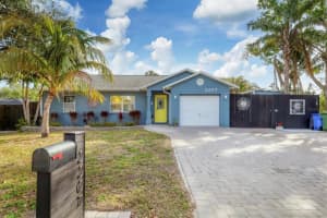 2207 22ND STREET, BRADENTON, FL 34205 Sold 03/14/25