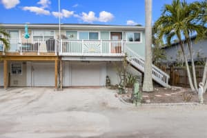 6923 HOLMES BOULEVARD, HOLMES BEACH, FL 34217 Sold 03/21/25