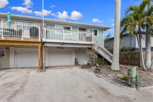 6923 HOLMES BOULEVARD, HOLMES BEACH, FL 34217 Sold 03/21/25