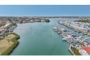 250 SANTA MARIA STREET, VENICE, FL 34285 Sold 07/17/25