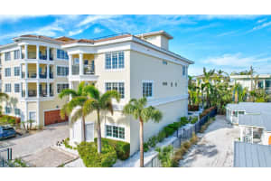 317 BEACH ROAD, SARASOTA, FL 34242 Sold 04/10/25