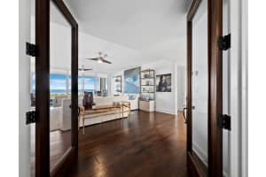 3060 GRAND BAY BOULEVARD, LONGBOAT KEY, FL 34228 Sold 03/18/25