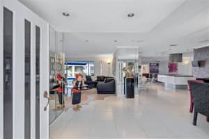 6851 COUNTRY LAKES CIRCLE, SARASOTA, FL 34243 Sold 04/25/25