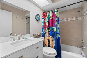 5348 ROYAL PALM AVENUE, SARASOTA, FL 34234 Sold 05/05/25