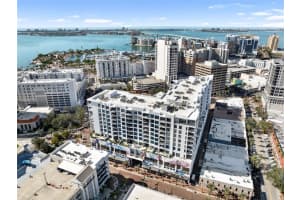 111 PINEAPPLE AVENUE, SARASOTA, FL 34236 Sold 05/09/25