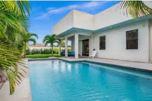 5351 Moeller Ave, SARASOTA