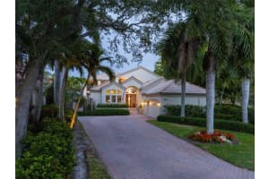 601 WESTON POINTE COURT, LONGBOAT KEY, FL 34228 Sold 04/28/25
