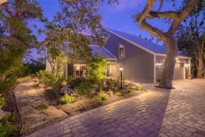 716 TROPICAL CIRCLE, SARASOTA, FL 34242 Sold 05/22/25