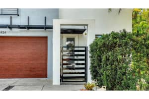 2434 WOOD STREET, SARASOTA, FL 34237 Sold 06/18/25