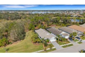 8018 SANDSTAR WAY, SARASOTA, FL 34240 Sold 04/04/25