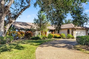 917 DORAL LANE, VENICE, FL 34293 Sold 04/07/25