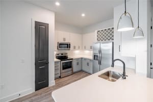 1420 LAKEFRONT DRIVE, SARASOTA, FL 34240 - MLS#MFRA4638383