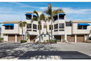 1922 HARBOURSIDE DRIVE, LONGBOAT KEY, FL 34228 Sold 04/07/25