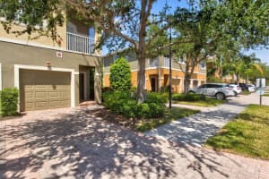 7911 MOONSTONE DRIVE, SARASOTA, FL 34233 - MLS#MFRA4638416