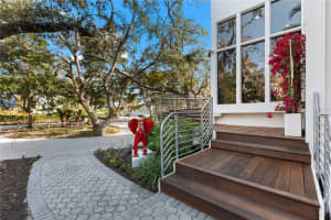 5235 SIESTA COVE DRIVE, SARASOTA, FL 34242 Sold 03/17/25