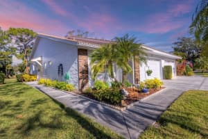 5828 GARDEN LAKES DRIVE, BRADENTON, FL 34203 Sold 04/09/25