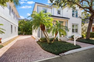 1746 STAPLETON STREET, SARASOTA, FL 34239 Sold 08/21/25