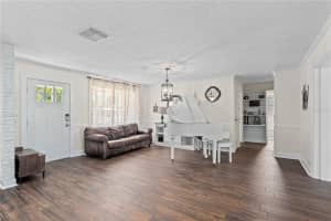 2329 OUTER DRIVE, SARASOTA, FL 34231 Sold 04/15/25