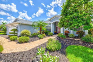 7453 FEATHERSTONE BOULEVARD, SARASOTA, FL 34238 Sold 10/01/25