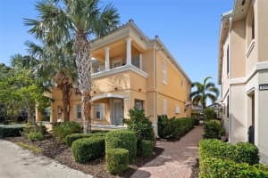 1736 Burgos Dr, SARASOTA
