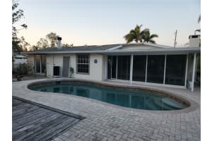 511 56TH STREET, HOLMES BEACH, FL 34217 Sold 03/07/25