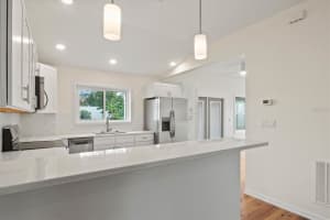 939 CRONLEY PLACE, SARASOTA, FL 34237 Sold 06/30/25